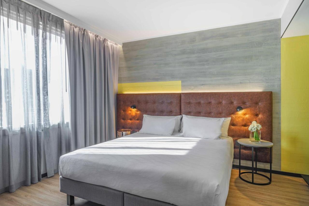 מלון Pullman Santiago El Bosque מראה חיצוני תמונה A room at the hotel