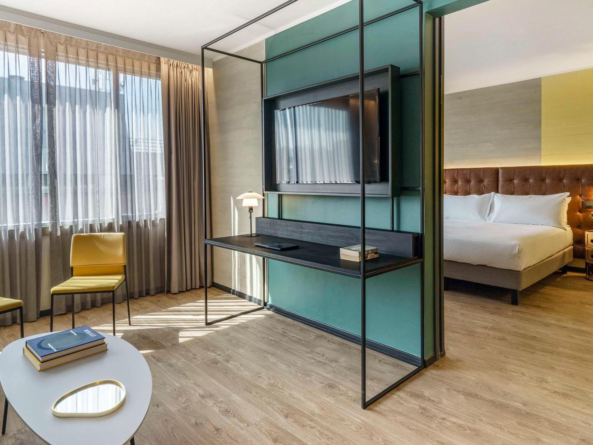 מלון Pullman Santiago El Bosque מראה חיצוני תמונה A room at the hotel